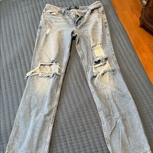 Hollister Women's Ripped Gray Straight Leg Jeans